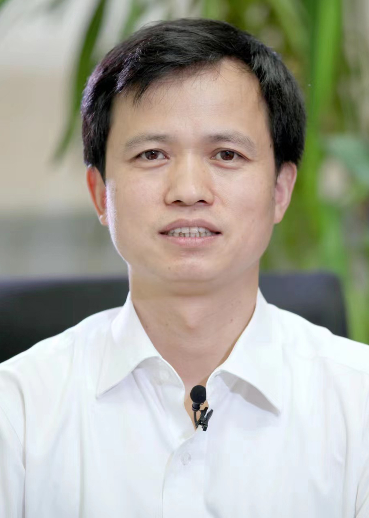‌胡事民